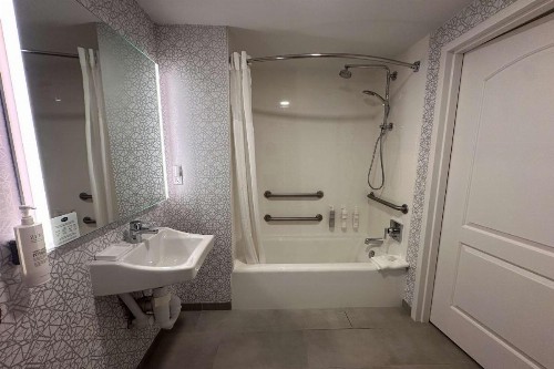 Hampton Inn Milpitas - image 37