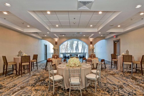 Embassy Suites Milpitas - Silicon Valley - image 9