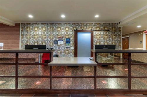 Best Western Plus Brookside Inn - image 13
