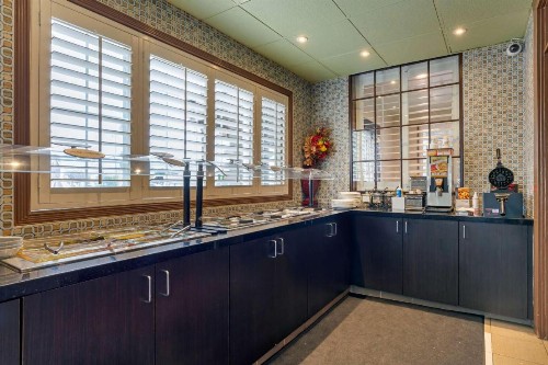 Best Western Plus Brookside Inn - image 19