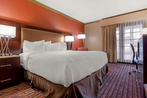 Best Western Plus Brookside Inn - image 4
