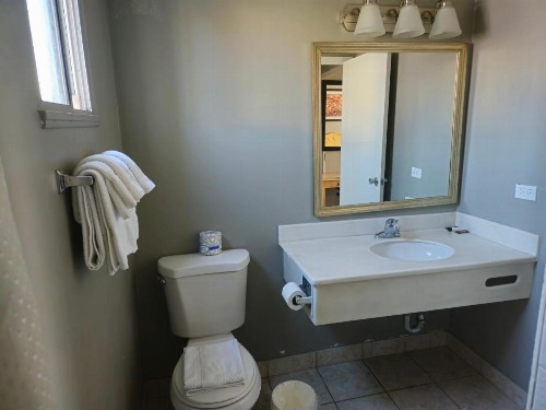 Heritage Inn - image 7
