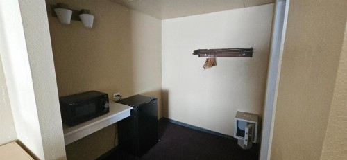 Heritage Inn - image 10