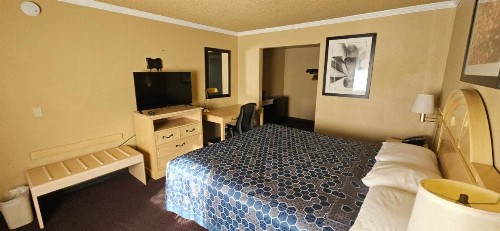 Heritage Inn - image 17
