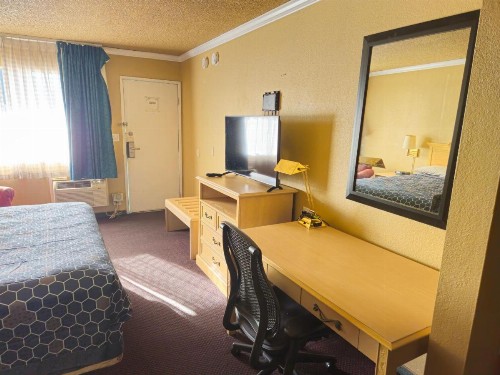 Heritage Inn - image 19