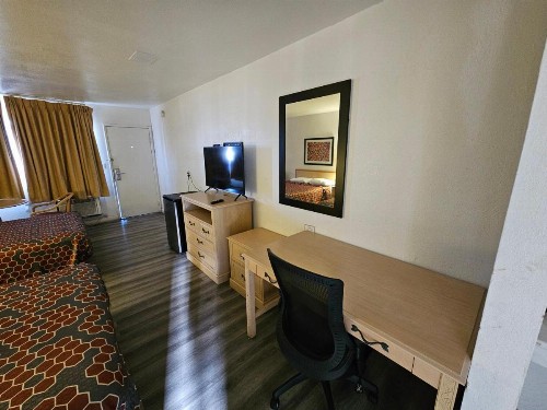 Heritage Inn - image 5
