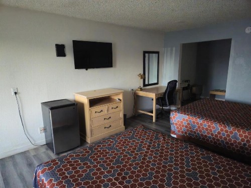 Heritage Inn - image 6