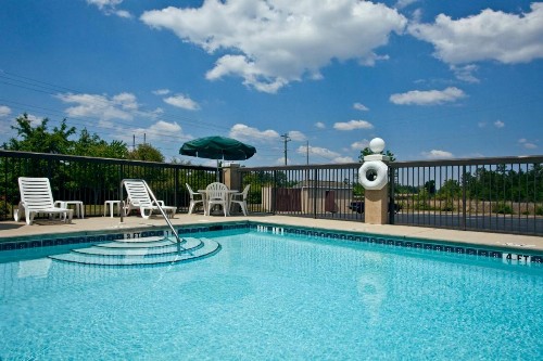 Holiday Inn Express & Suites Milton East I-10 an IHG Hotel - image 14