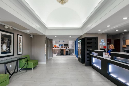 Holiday Inn Express & Suites Milton East I-10 an IHG Hotel - image 18