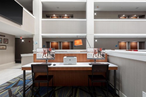 Holiday Inn Express & Suites Milton East I-10 an IHG Hotel - image 30