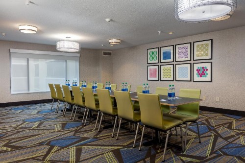 Holiday Inn Express & Suites Milton East I-10 an IHG Hotel - image 31