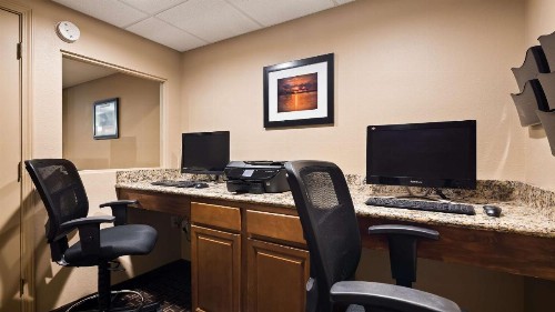 Best Western Milton Inn - image 11