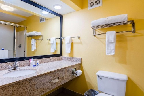 Best Western Milton Inn - image 14