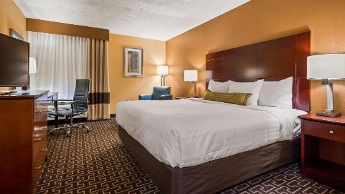 Best Western Milton Inn - image 4