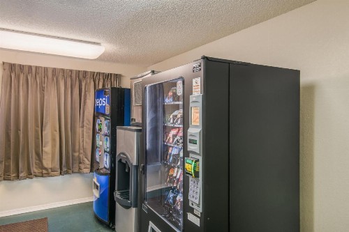 Red Roof Inn & Suites Pensacola East - Milton - image 16