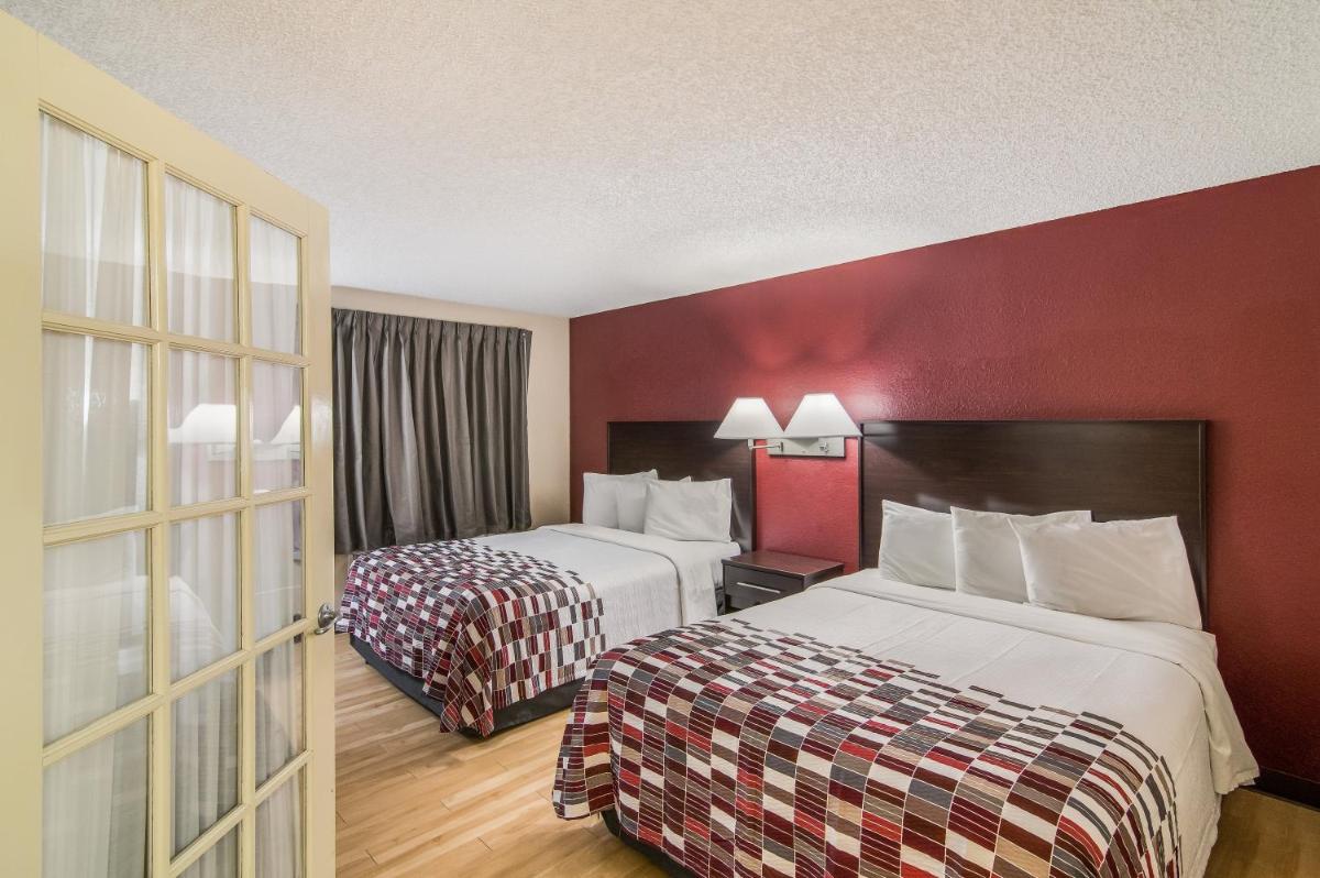 Red Roof Inn & Suites Pensacola East - Milton - image 2