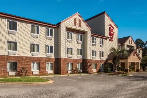 Red Roof Inn & Suites Pensacola East - Milton - image 26