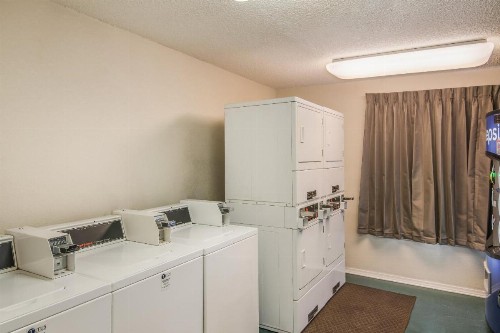 Red Roof Inn & Suites Pensacola East - Milton - image 38