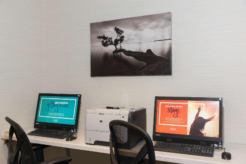 Hampton Inn Milwaukee Northwest - image 19