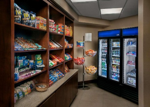 Hampton Inn & Suites Milwaukee Downtown - image 15