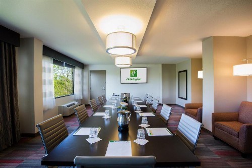 Holiday Inn Milwaukee Riverfront an IHG Hotel - image 21