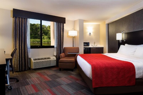Holiday Inn Milwaukee Riverfront an IHG Hotel - image 39
