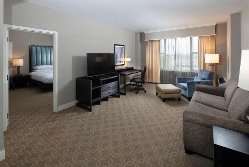 Hilton Milwaukee City Center - image 19
