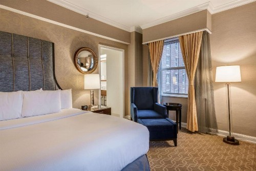 Hilton Milwaukee City Center - image 34