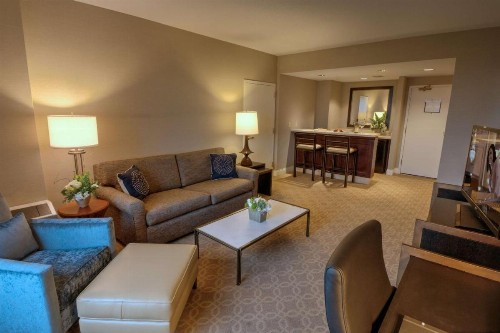 Hilton Milwaukee City Center - image 35