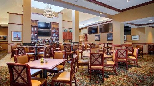 Hilton Garden Inn Milwaukee Northwest Conference Center - image 14