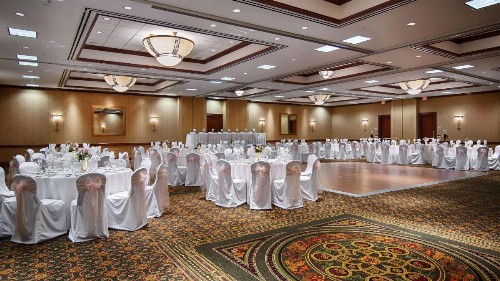 Hilton Garden Inn Milwaukee Northwest Conference Center - image 24
