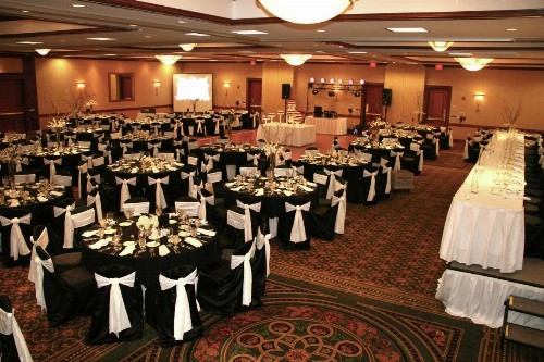 Hilton Garden Inn Milwaukee Northwest Conference Center - image 37