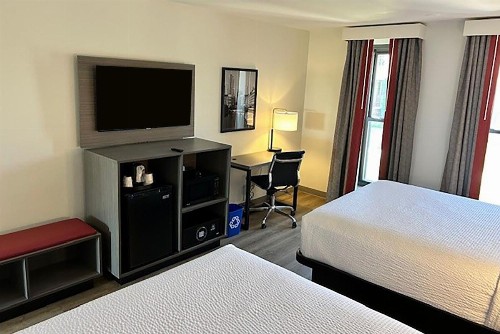 Ambassador Inn At Marquette - image 16