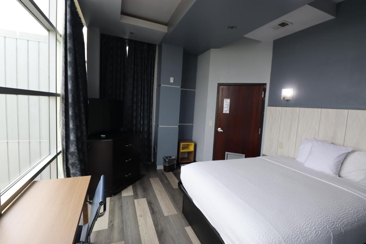 Days Inn & Suites by Wyndham Milwaukee - image 3