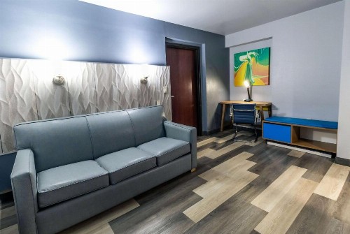 Days Inn & Suites by Wyndham Milwaukee - image 35