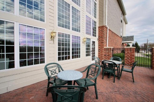 Holiday Inn Express Hotel & Suites Milwaukee Airport an IHG Hotel - image 37