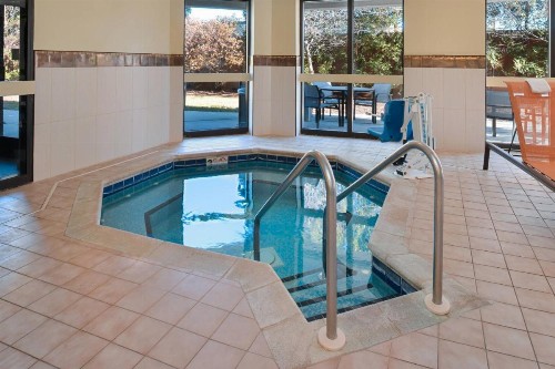 Courtyard by Marriott Milwaukee North/Brown Deer - image 15