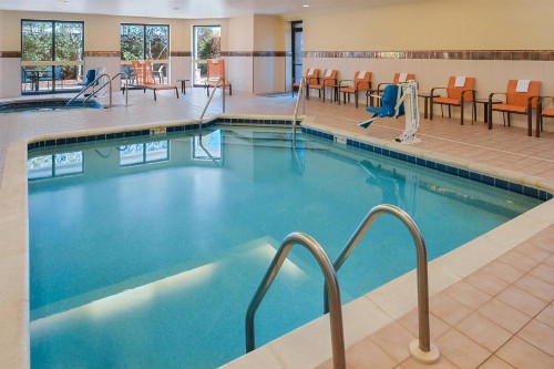 Courtyard by Marriott Milwaukee North/Brown Deer - image 7