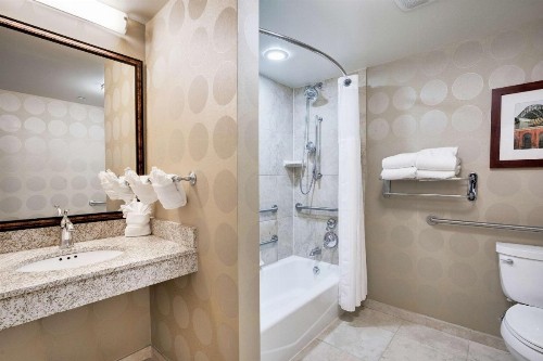 Hilton Garden Inn Milwaukee Airport - image 29