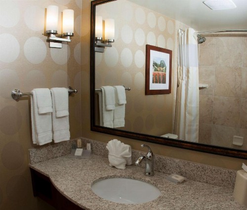 Hilton Garden Inn Milwaukee Airport - image 31