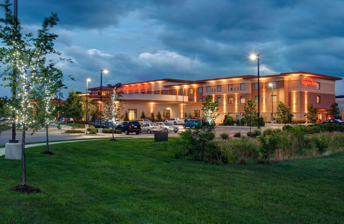 Hilton Garden Inn Milwaukee Airport - image 4