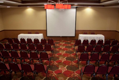 Hilton Garden Inn Milwaukee Airport - image 40