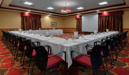 Hilton Garden Inn Milwaukee Airport - image 42