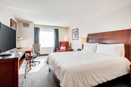 Hilton Garden Inn Milwaukee Airport - image 46
