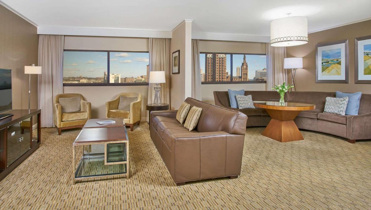 Hyatt Regency Milwaukee - image 5