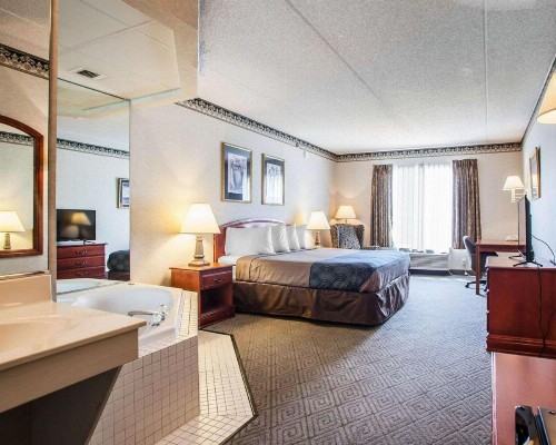Rodeway Inn & Suites Milwaukee Airport - image 17