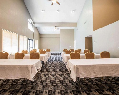 Rodeway Inn & Suites Milwaukee Airport - image 19