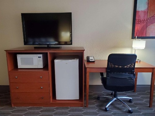 Best Western Plus Milwaukee Airport Hotel & Conference Center - image 22