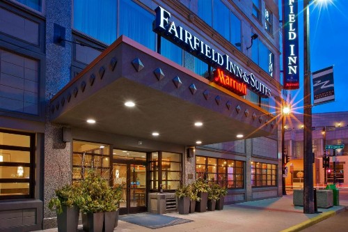 Fairfield Inn & Suites by Marriott Milwaukee Downtown