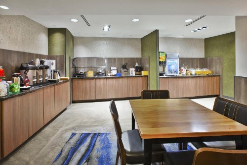 Fairfield Inn & Suites by Marriott Milwaukee Downtown - image 21